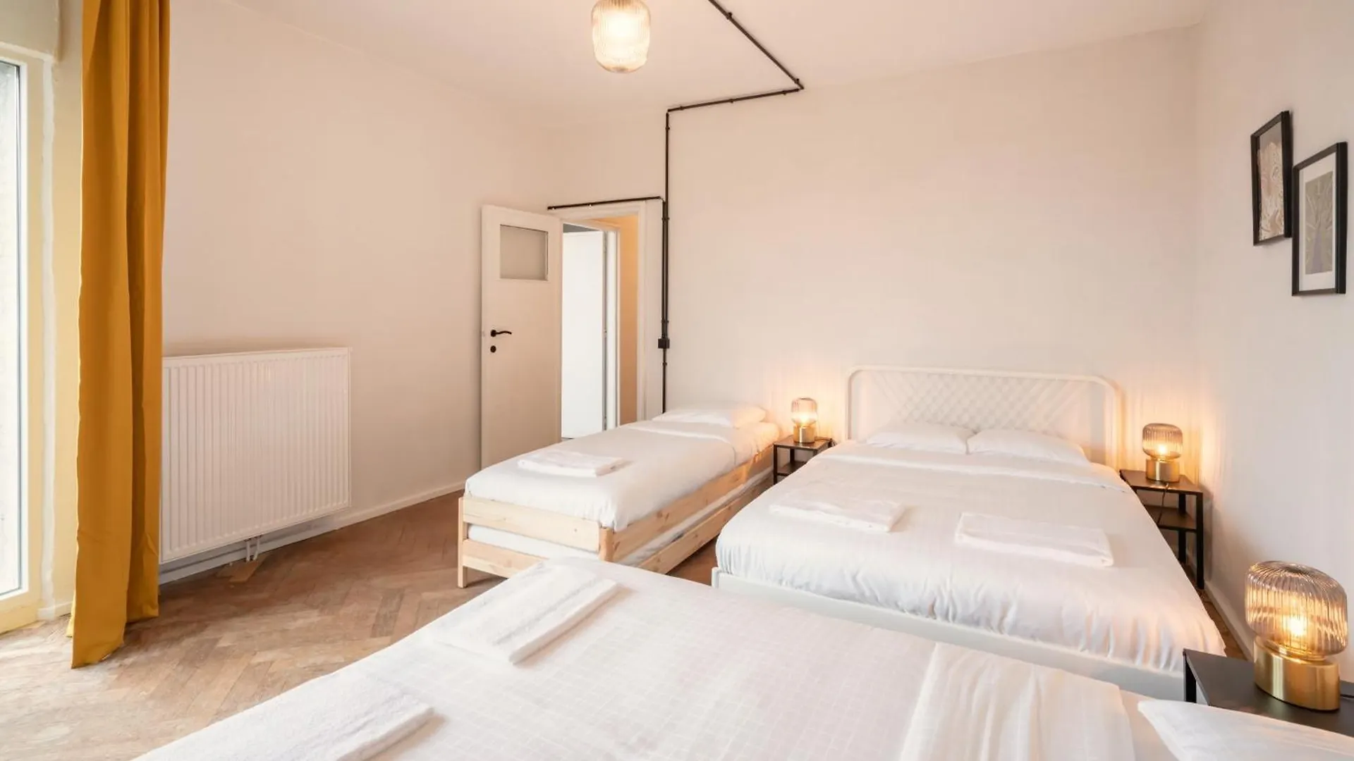 Charming And Spacious Apartments In The Heart Of Antwerp 0*,