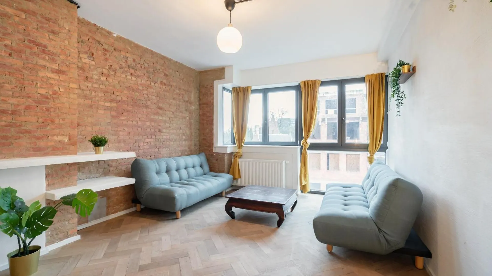 Charming And Spacious Apartments In The Heart Of Antwerp 0*,