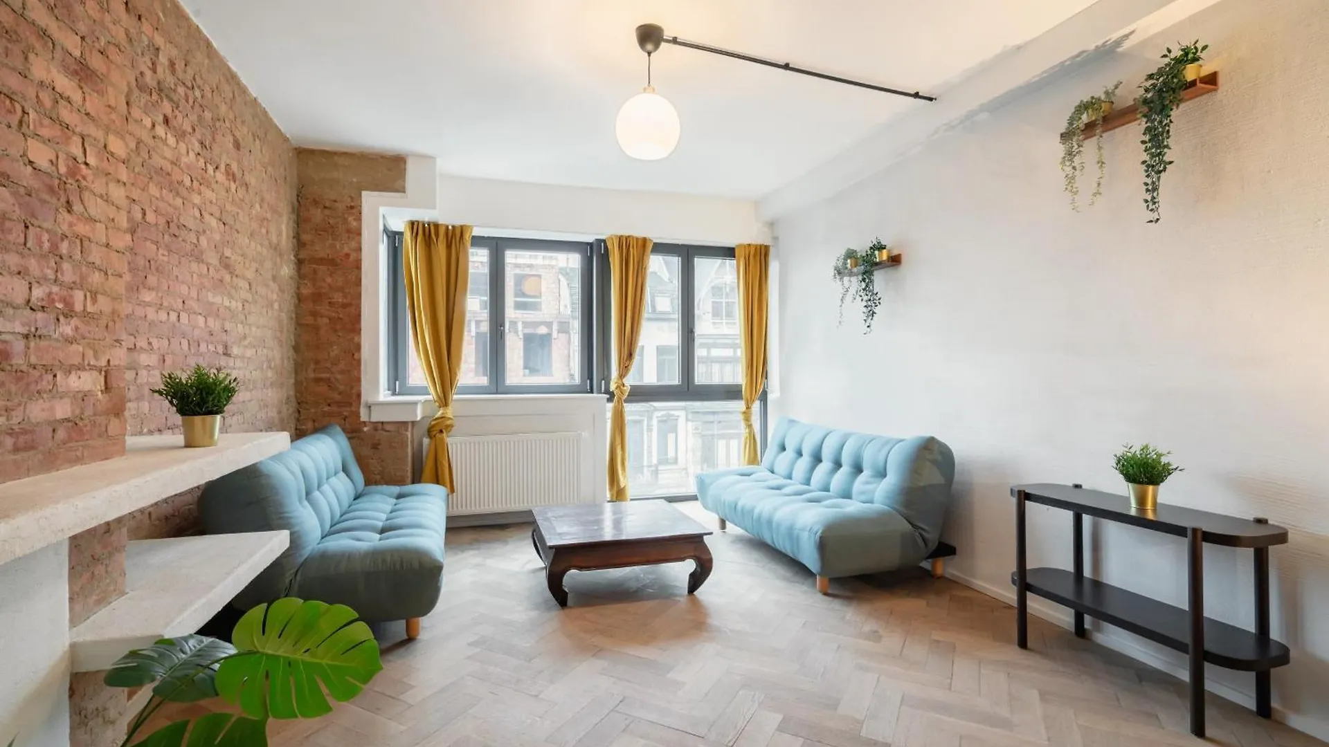 Charming And Spacious Apartments In The Heart Of Antwerp 0*,